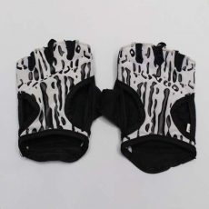 Gloves (41)