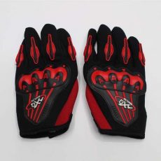Gloves (5)