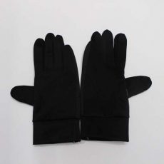 Gloves (72)